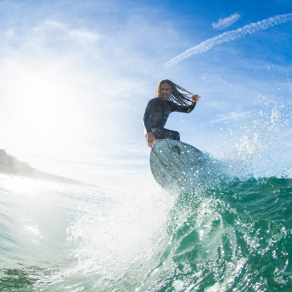 Firewire Machadocado surfeando